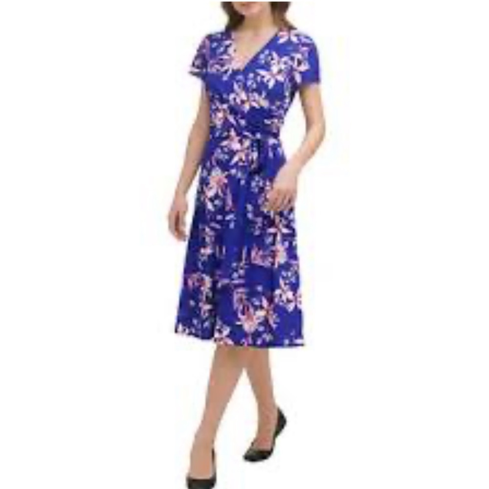 Eliza J Faux Wrap Dress in Cobalt Blue Tropical
Pink Floral Size L